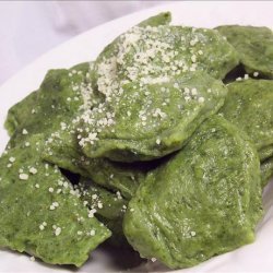 Spinach Ravioli With Chicken and Cheese Filling recipe