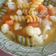 Ww 2 Pt. Pasta and Cauliflower Soup recipe