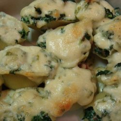 Shells With Crispy Pancetta and Spinach - Giada De Laurentiis recipe