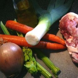 Homemade Chicken Stock  (Harry Caray's) recipe