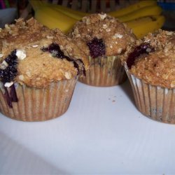 Banana-Blueberries Crumb Muffins recipe