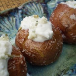 Baby Baked Potatoes With Bleu Cheese Topping recipe