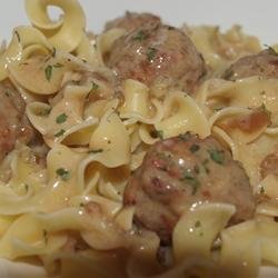 Anna's Amazing Easy Pleasy Meatballs over Buttered Noodles recipe
