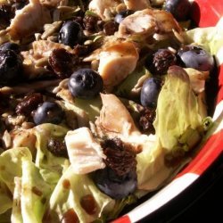 Spinach Salad With Grilled Chicken & Blueberries recipe