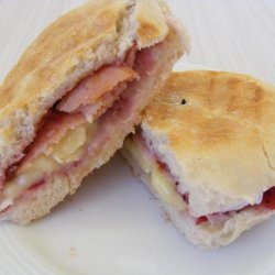 Brie, Cranberry and Bacon Panini recipe