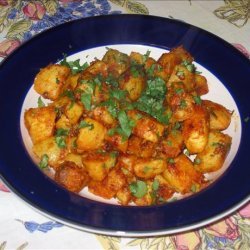 Khasta Aloo (Spicy Pan Fried Potatoes) recipe