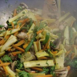 Crisp Noodle and Vegetable Stir-Fry recipe
