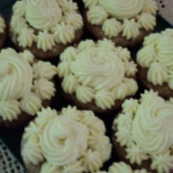 Banana Cupcakes With Vanilla Pastry Cream recipe