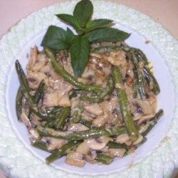 Creamy String Beans and Mushrooms recipe