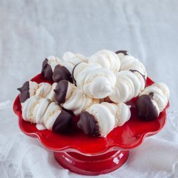 Chocolate Meringue Kisses recipe