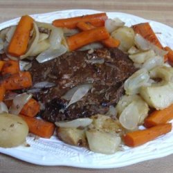 Oven Pot Roast With Carrots and Potatoes recipe