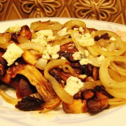 Marinated Mushrooms with Blue Cheese recipe