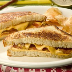 Tomato Bacon Grilled Cheese recipe