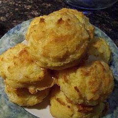 Buttery Garlic and Sharp Cheddar Biscuits - Low Carb recipe