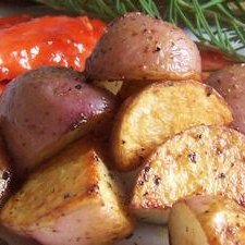 Crispy Roasted Rosemary Potatoes recipe
