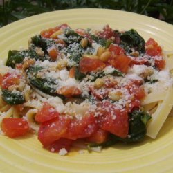 Spinach, Tomato, and Pine Nut Fettuccine recipe