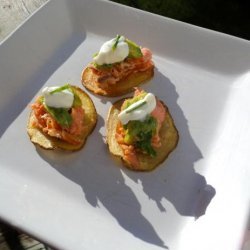 Chips With Smoked Salmon and Avocado Salsa recipe