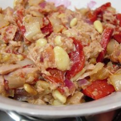 Tuna With Roasted Peppers and Pine Nuts recipe