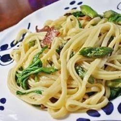 Linguine with Asparagus, Bacon, and Arugula recipe