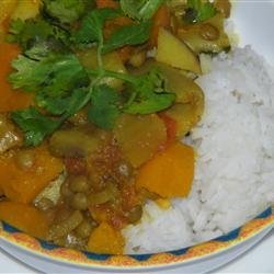 Pumpkin Curry with Lentils and Apples recipe