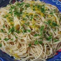 Quick Angel Hair with Basil Cream for One recipe