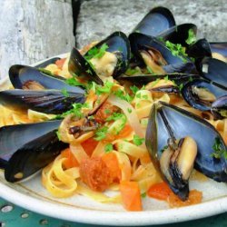 Pasta With a Lot of Mussel recipe