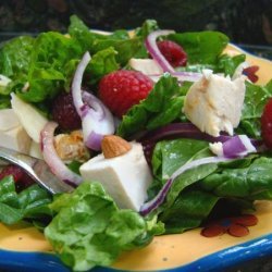 Chicken-Spinach Salad With Raspberries recipe