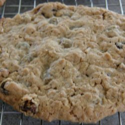 Super-Size Oatmeal & Raisin Cookies recipe