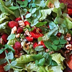 Strawberry Salad With Cinnamon Vinaigrette recipe
