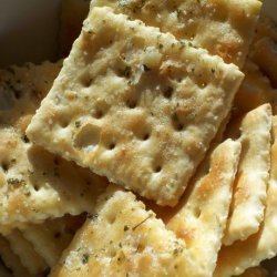 Garlic Flavored Saltine Crackers recipe