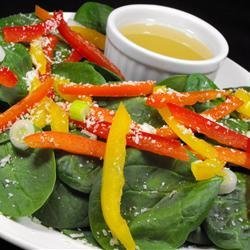 Super Easy Spinach and Red Pepper Salad recipe