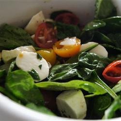 Spinach Caprese Salad recipe