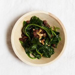 Spinach with Raisins and Pine Nuts recipe
