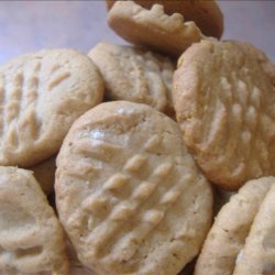 Peanut Butter Cookies (With a Corn Flake Crunch!) recipe