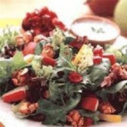 Spinach and Hazelnut Salad with Strawberry Balsamic Vinaigrette recipe