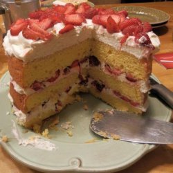 Strawberry Yum Yum Cake recipe
