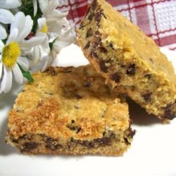 Lazy Chocolate Chip Cookie Bars (From Cake Mix!) recipe