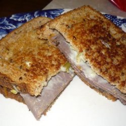 Grilled Roast Beef & Green Chile Sandwiches recipe