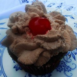Mexican Hot Chocolate Cup Cakes With Cocoa Whipped Cream recipe