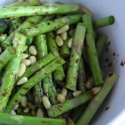 Roasted Asparagus with Pine Nuts recipe