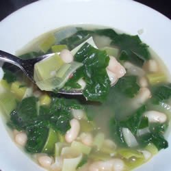 Spinach and Leek White Bean Soup recipe