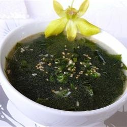 Korean-style Seaweed Soup recipe