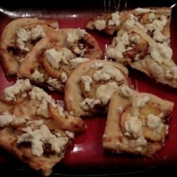 Aarsi’s Ultimate Peach and Goat Cheese Pizza recipe