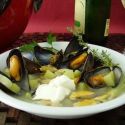 Mussels With Potato and Garlic recipe