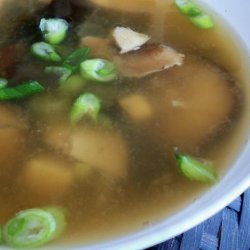 Sunday's Hearty Miso Soup (Tofu, Seaweed, Mushrooms, Etc.) recipe