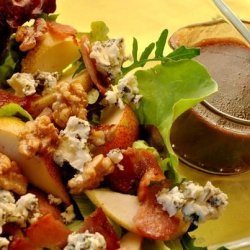 Gorgonzola Pear Salad With Merlot Shallot Dressing recipe