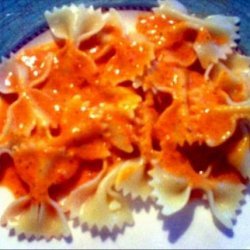 Fettuccine With Roasted Red Pepper Sauce recipe