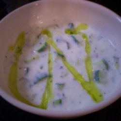 Middle Eastern Yogurt Cucumber Salad recipe