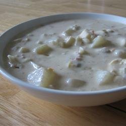Emma's Slow Cooker Clam Chowder recipe