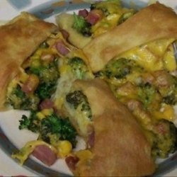 Spam, Broccoli & Cheese Wreath recipe